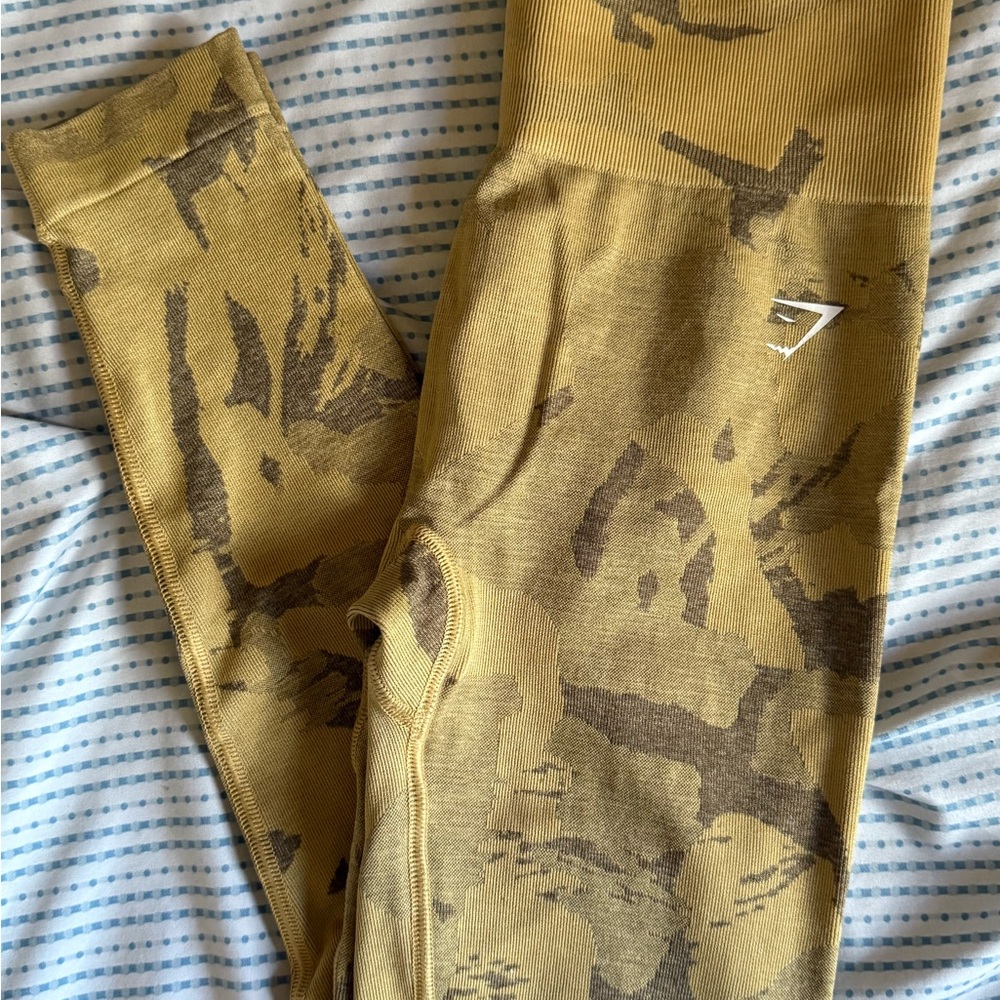 Women Gymshark Camo  Leggings